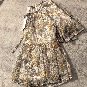 NWT Sophia Floral Blouse